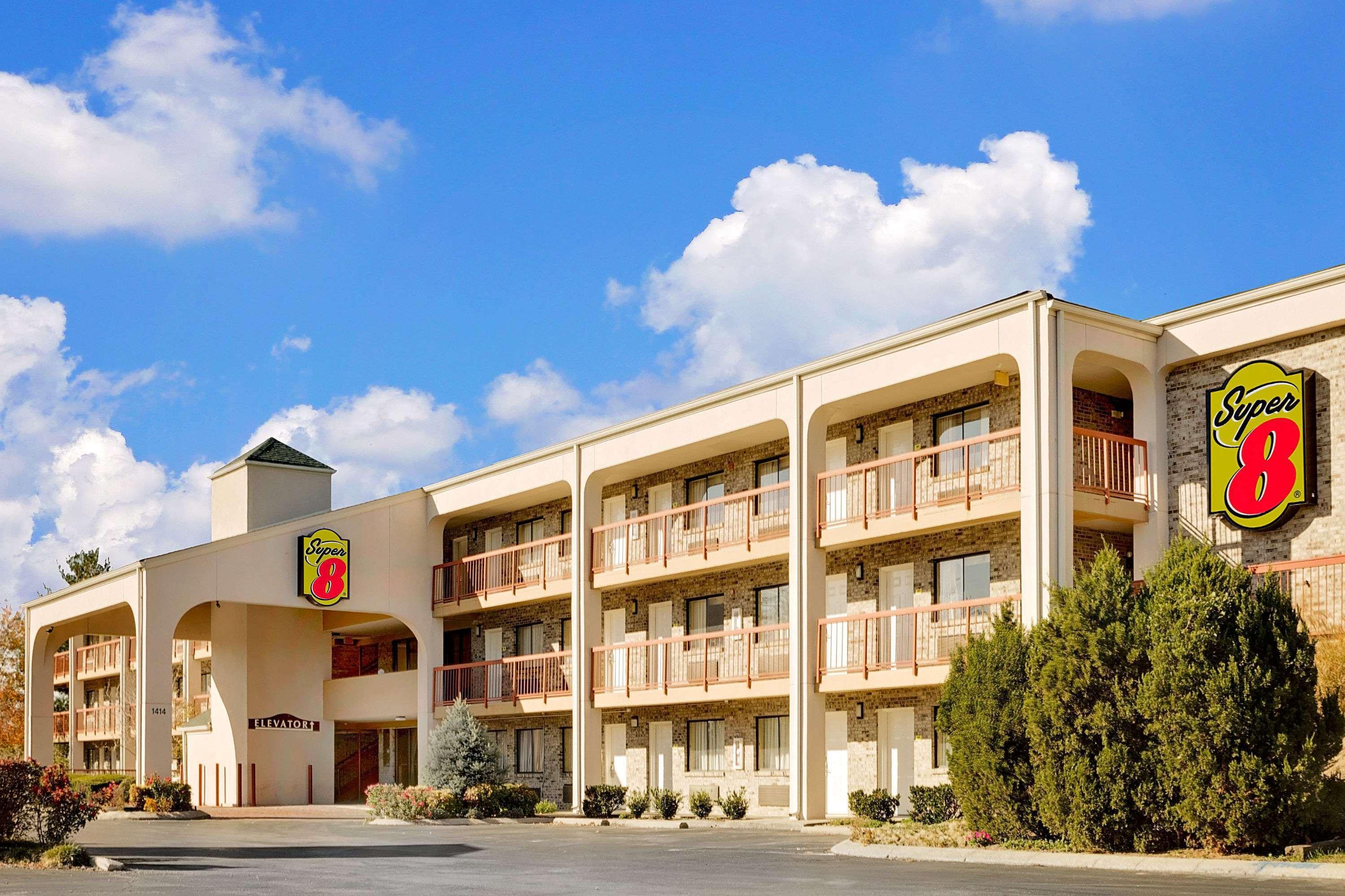Super 8 By Wyndham Hermitage Nashville Exteriör bild